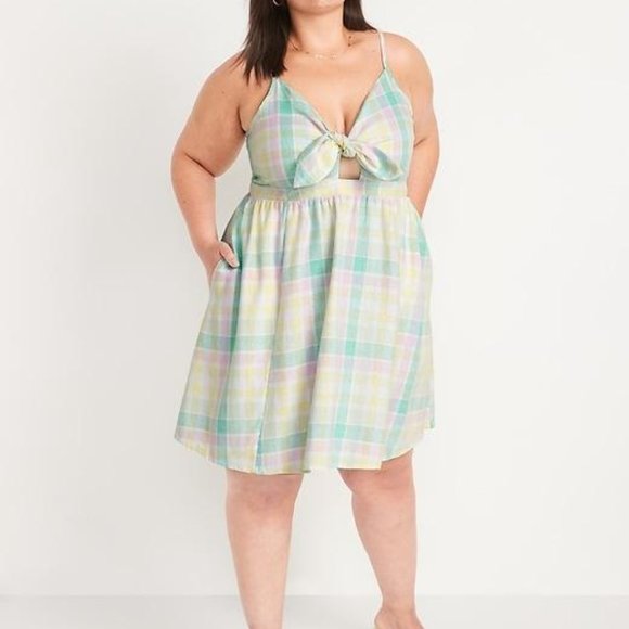 Old Navy Fit & Flare Tie-Front Smocked Printed Mini Cami Dress for Women New - Picture 8 of 9